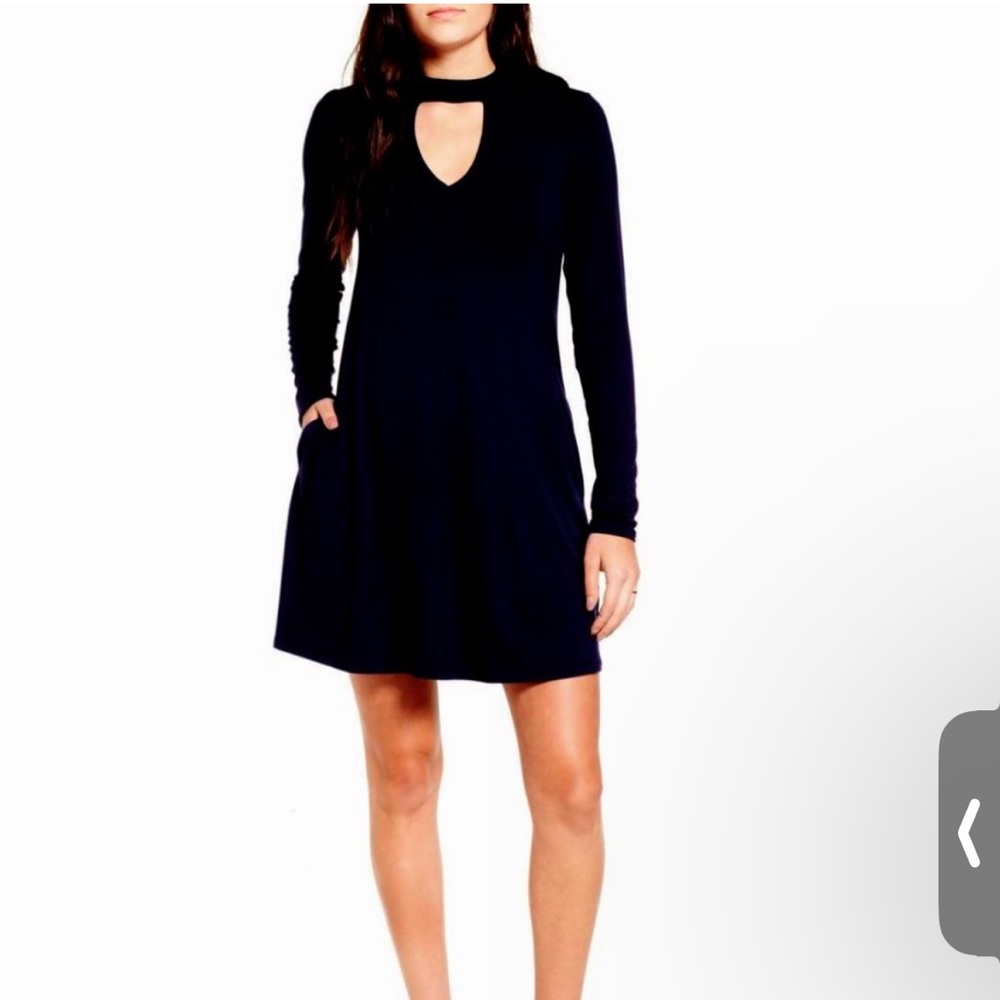 Socialite Keyhole Mock Neck Dress NWOT